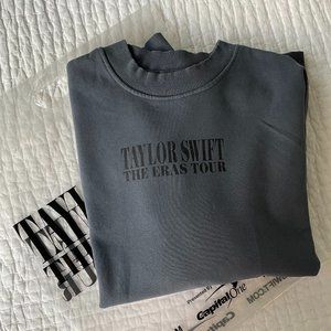 Taylor Swift Eras Tour Blue Crewneck Size M NWT